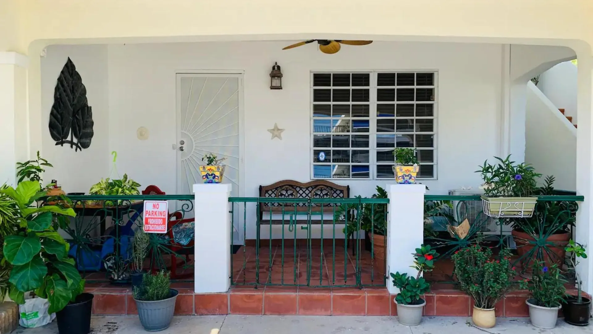 Spacious & Bright 2Bd Apt, Steps To Sand! - 18 Down San Juan Apartment