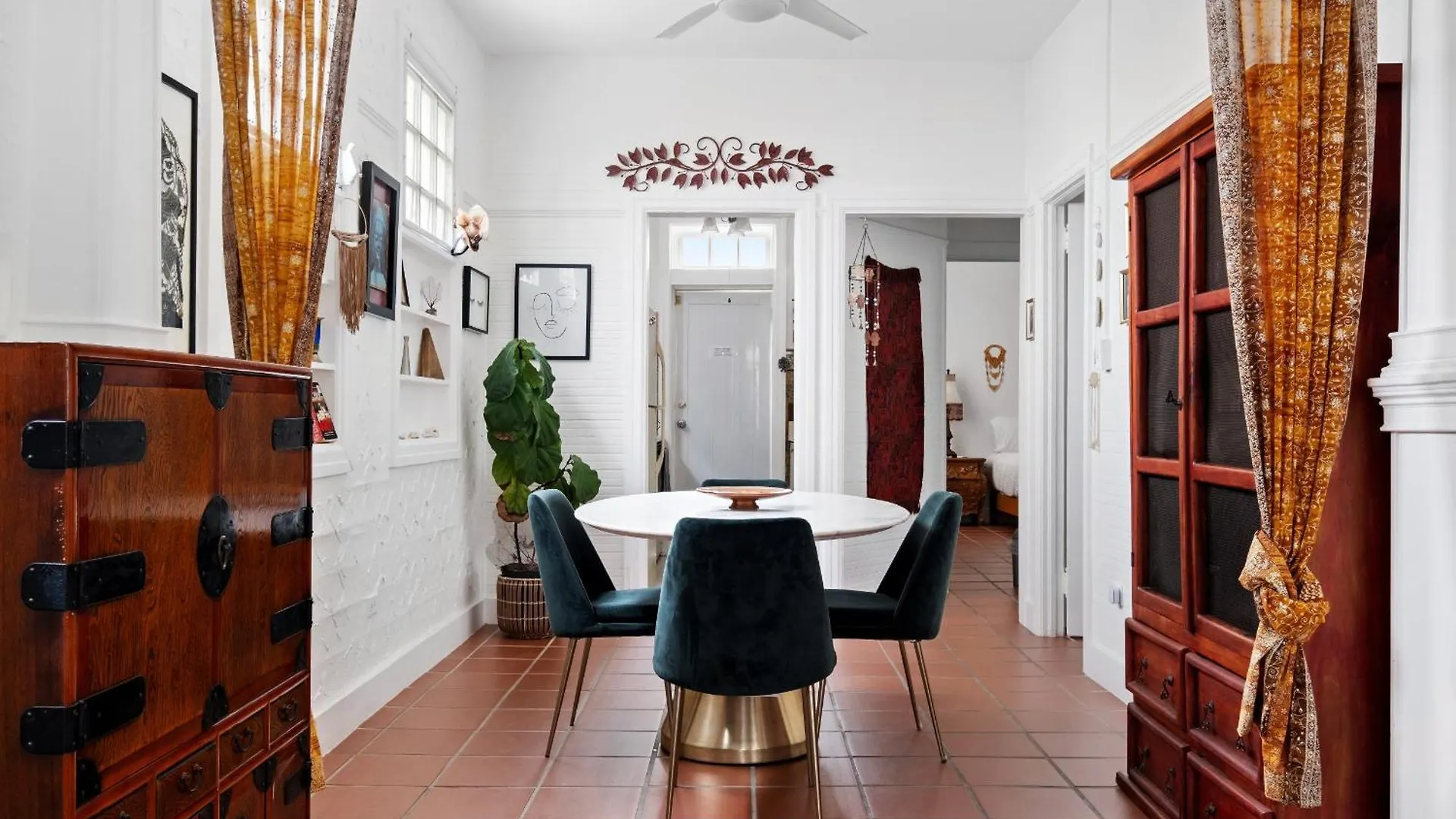 Spacious & Bright 2Bd Apt, Steps To Sand! - 18 Down San Juan