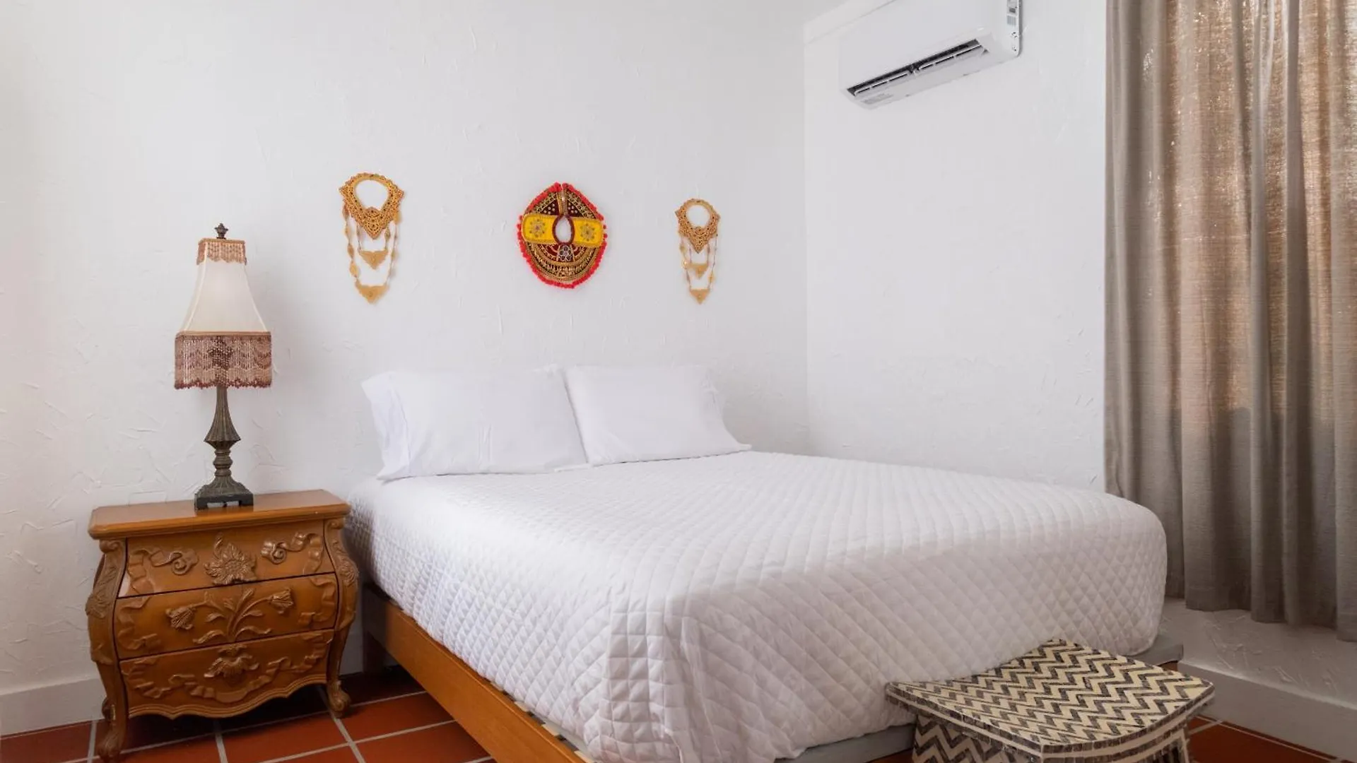Spacious & Bright 2Bd Apt, Steps To Sand! - 18 Down San Juan 0*,  Puerto Rico