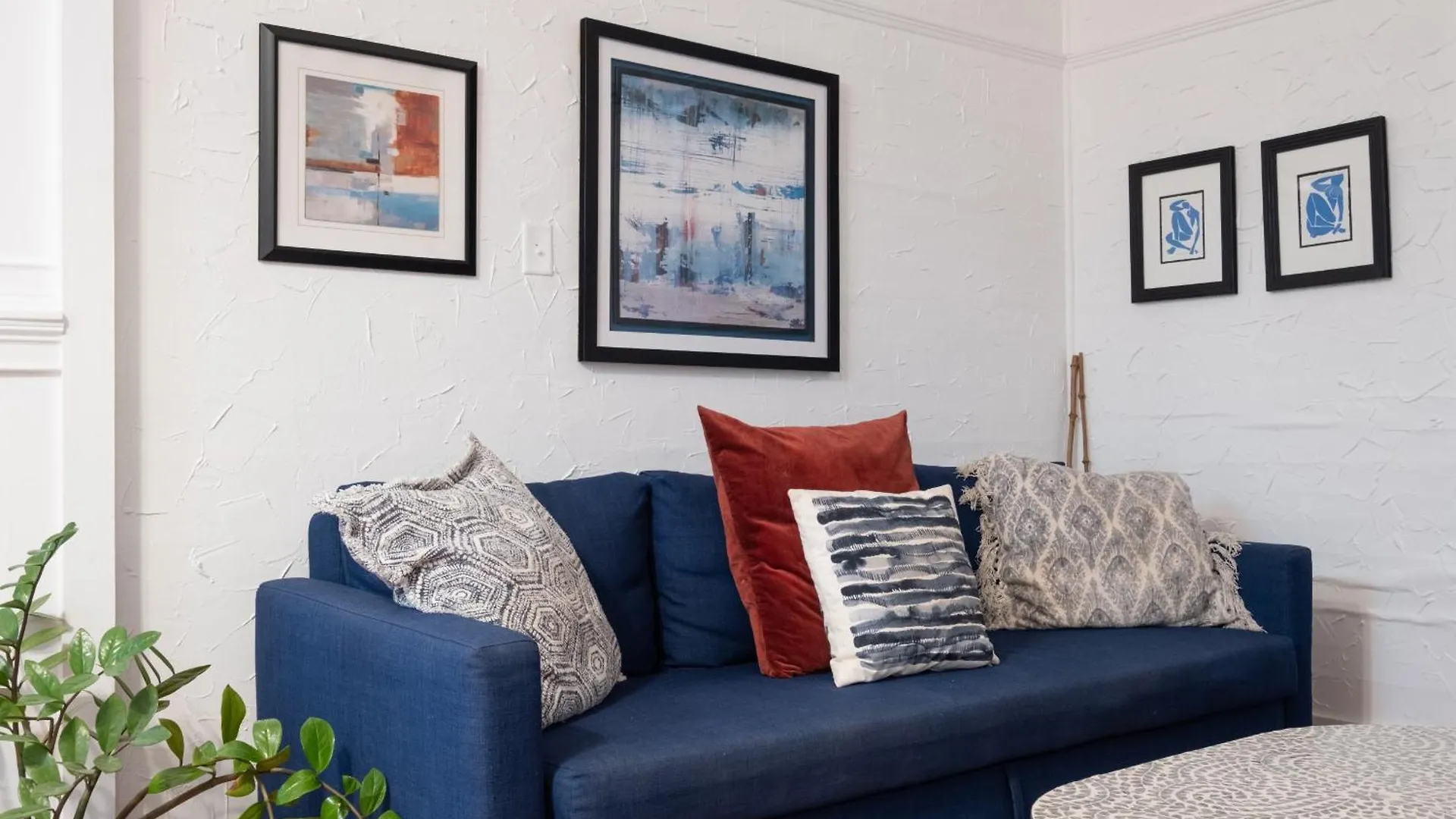 Spacious & Bright 2Bd Apt, Steps To Sand! - 18 Down San Juan 0*,